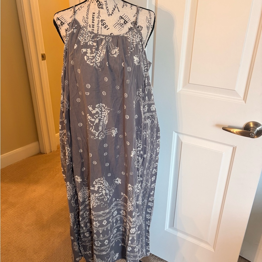 Magnolia Pearl Slip 106 Tiger and Turtle NWT